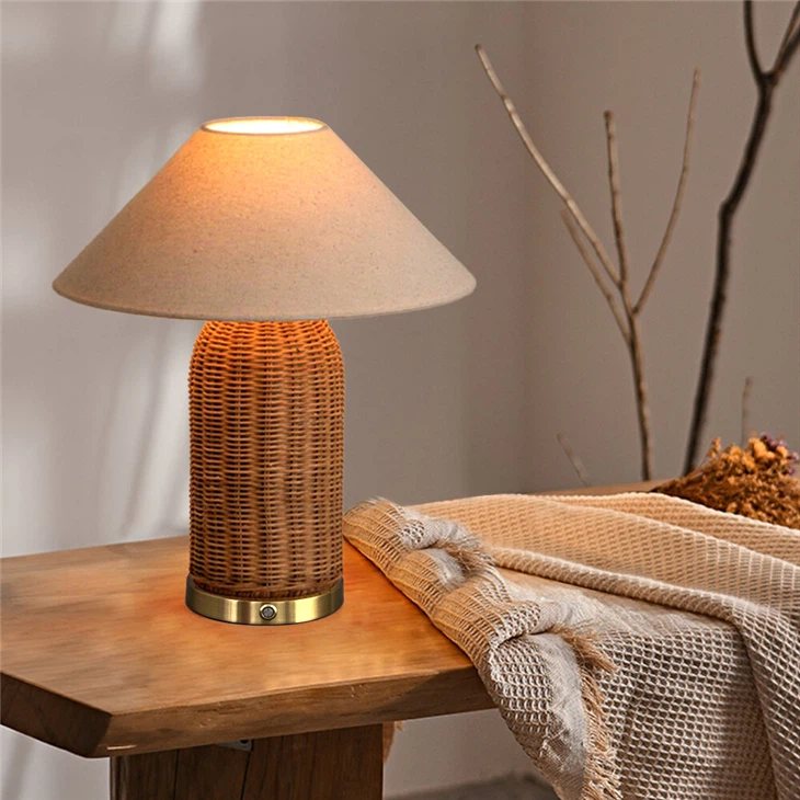 Rattan Cordless Table Lamp For Decoration